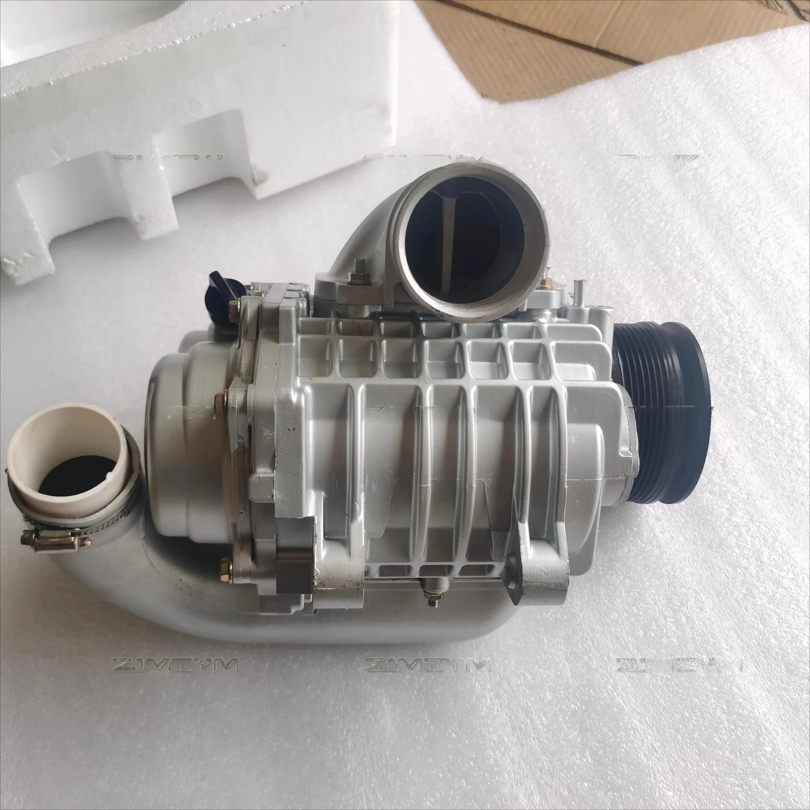 

SC14 New Car SUV Supercharger Blower Booster Turbine Fits For 2-3.5L TOYOTA Previa HOVER Jeep Grand Cherokee Root