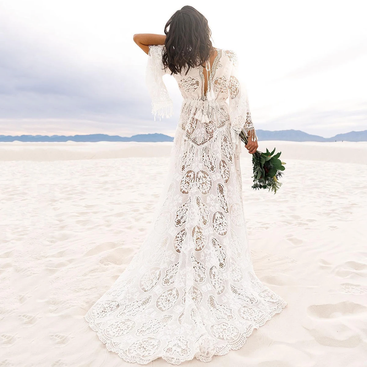Abito da sposa premaman in pizzo Boho personalizzato Beach Elopement Plus Size Maniche lunghe svasate Una linea Abiti da sposa con scollo a V senza schienale