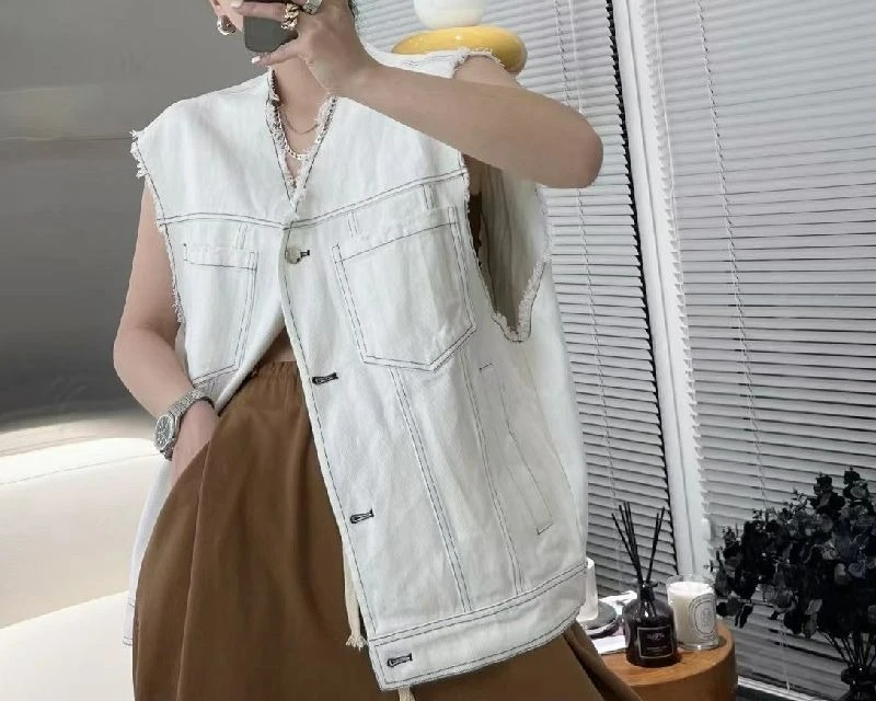 

White Denim Vest Women's Summer 2026 New Sleeveless Stacked Wear Loose Design Niche Top