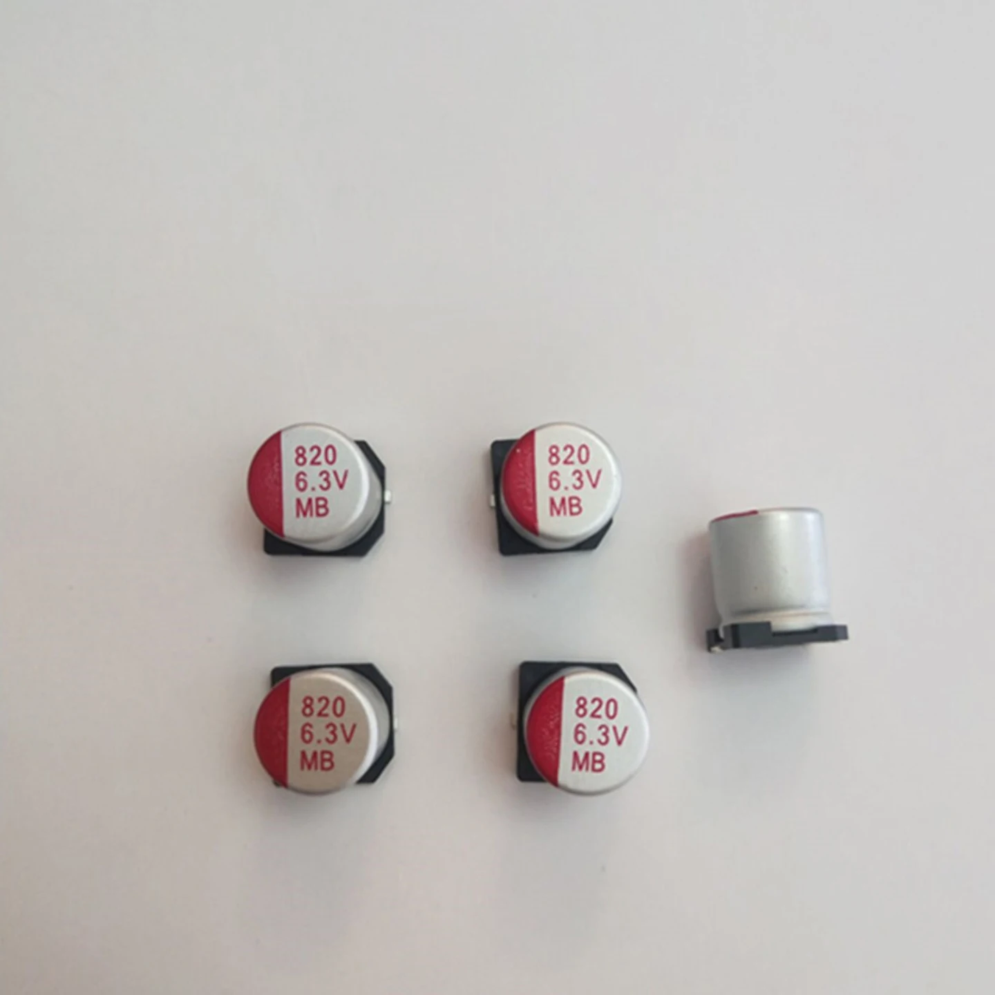(10 peças) 6.3v 120uf 180uf 220uf 270uf 330uf 470uf 560uf 1000uf 1200uf 1500uf smd capacitor de estado sólido