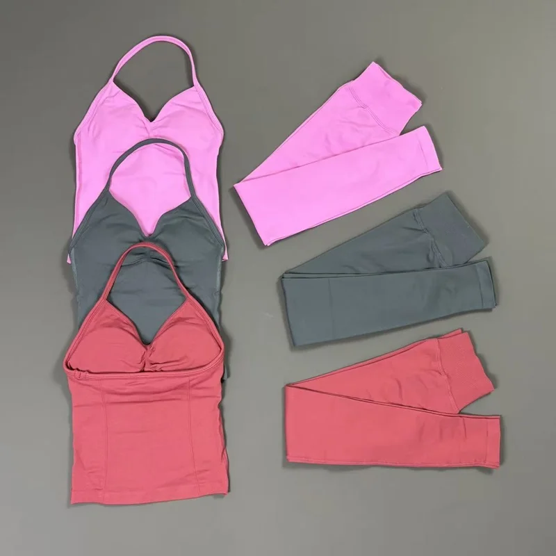 NCOYOE 2-teiliges Damen-Gym-Set, nahtloses Yoga-Top mit Neckholder, knielange Leggings, Pilates-Workout-Lauf-Sport-Fitness-Set