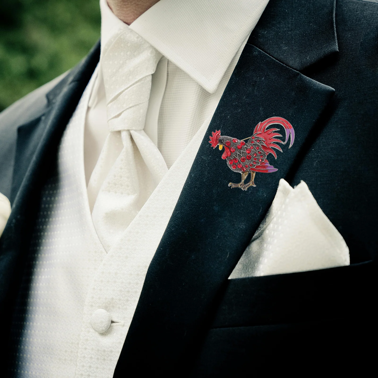 

Cute Chicken Brooch Pin Rhinestone Animal Brooches for Women Fashionable Lapel Pin Jewelry Clothing Accessory Gift