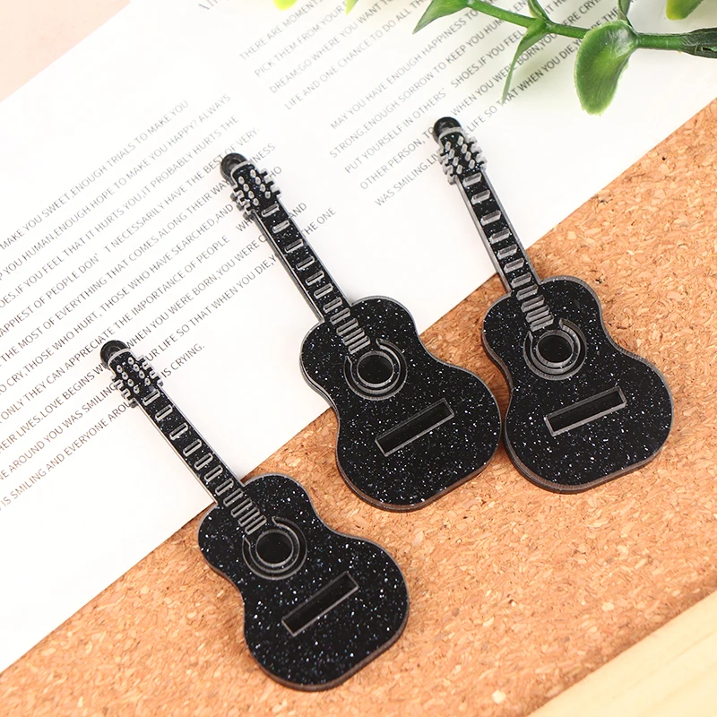 Guitarra eléctrica de música en miniatura para niños, guitarra acrílica para Decoración de casa de muñecas, modelo de instrumento, accesorios para muñecas, 1/12, 1 unidad