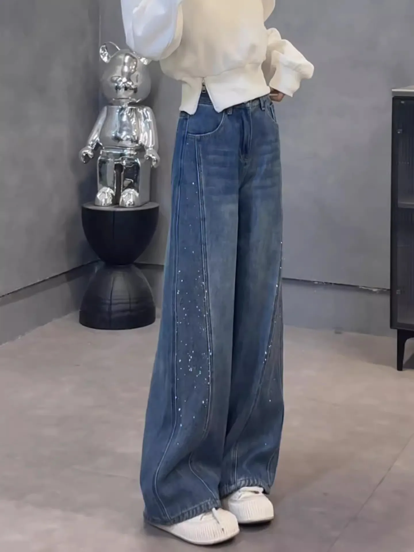 

Faionable High Waist Wide Leg Denim Jeans Women's Spring 2026 New Sle Slimming Loose Straight Long Pants Diamond Embellied