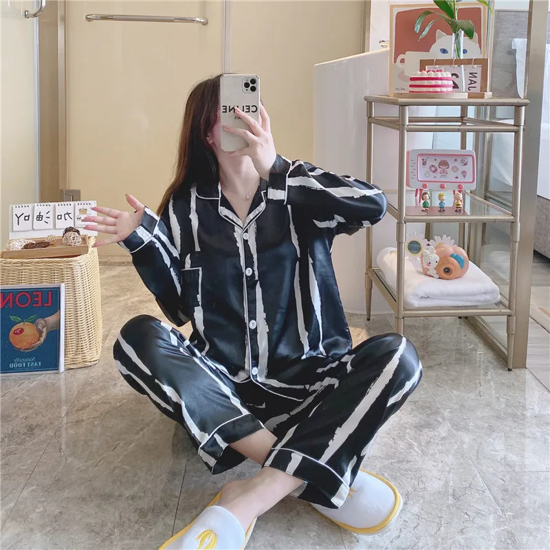 Pajamas women's autumn ice silk long-sleeved Korean version sweet and cute cardigan lapel simulation silk home service suit