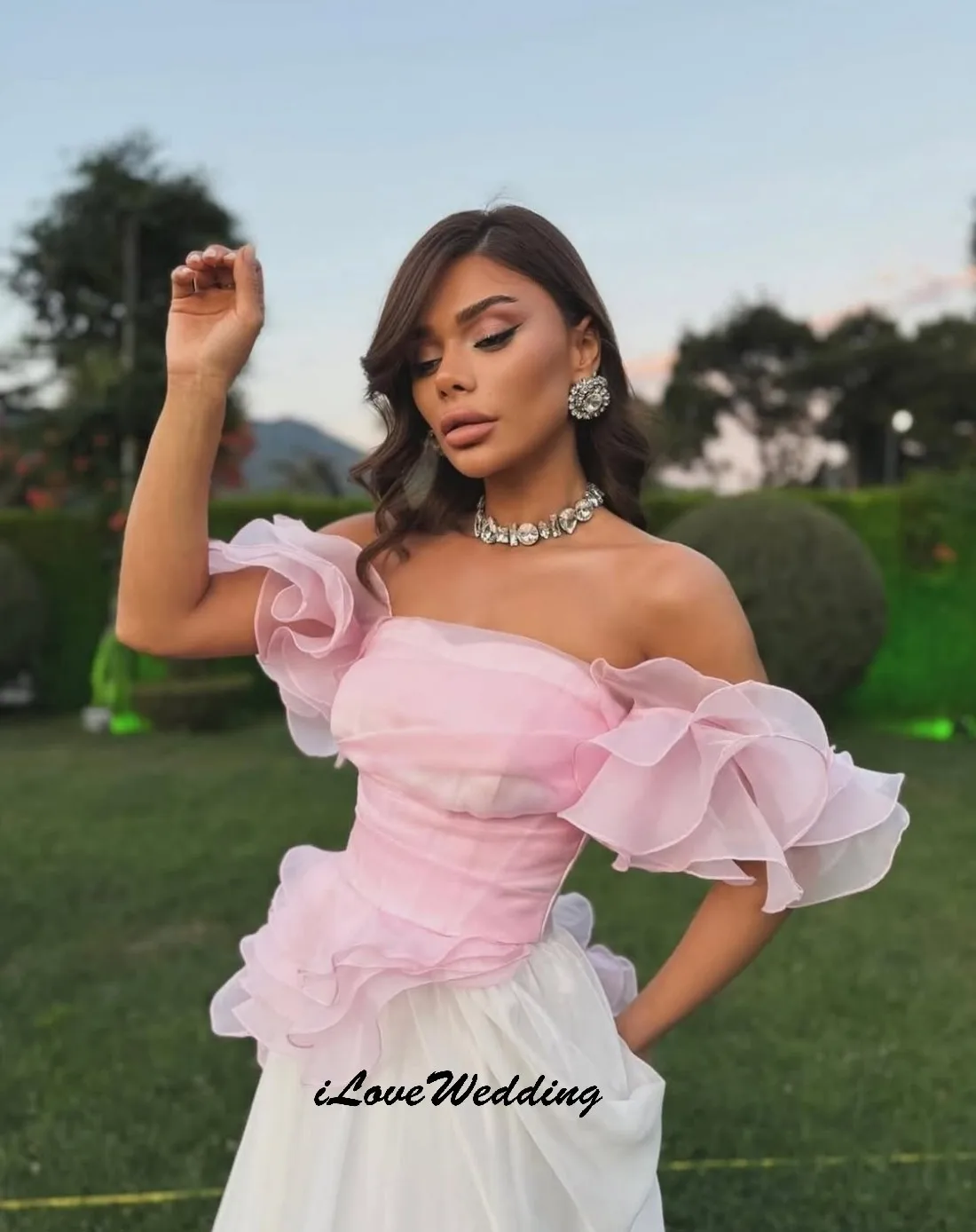 Roze Uit De Schouder Prom Jurken 2025, A-lijn Chiffon Elegante Vrouwen Feestjurk Ruches Formele Jurken Voor Vrouwen Gala Aangepaste