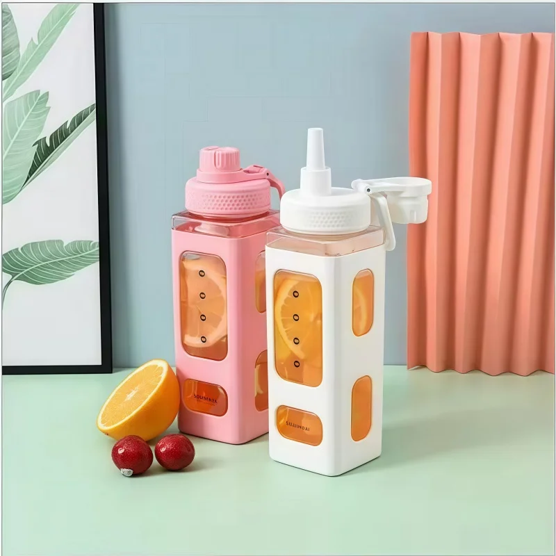 600 مللي الصيف الرياضة الكرتون بسيط في الهواء الطلق كوب بلاستك القش المحمولة حزام مقبض ارتفاع درجة الحرارة أكواب مياه زجاجات درينكوير