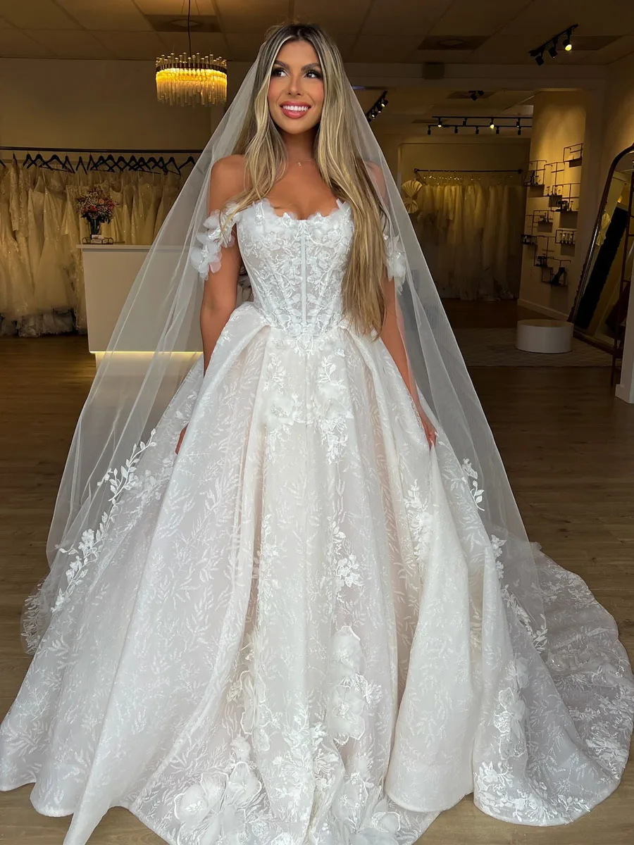 

Elegant Off The Shoulder A Line Lace Wedding Dresses Appliques Lace Up Bride Dress Cathedral Train Bridal Gown Plus Size