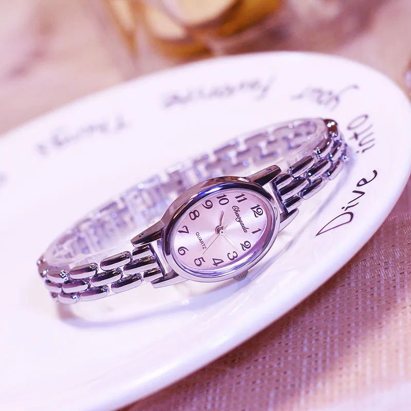 جديد عصري المرأة الفضة البيضاوي الفاخرة ساعة الموضة الإناث الفتيات طالب مكتب سيدة الساعات هدية عيد ميلاد الأم الساعات