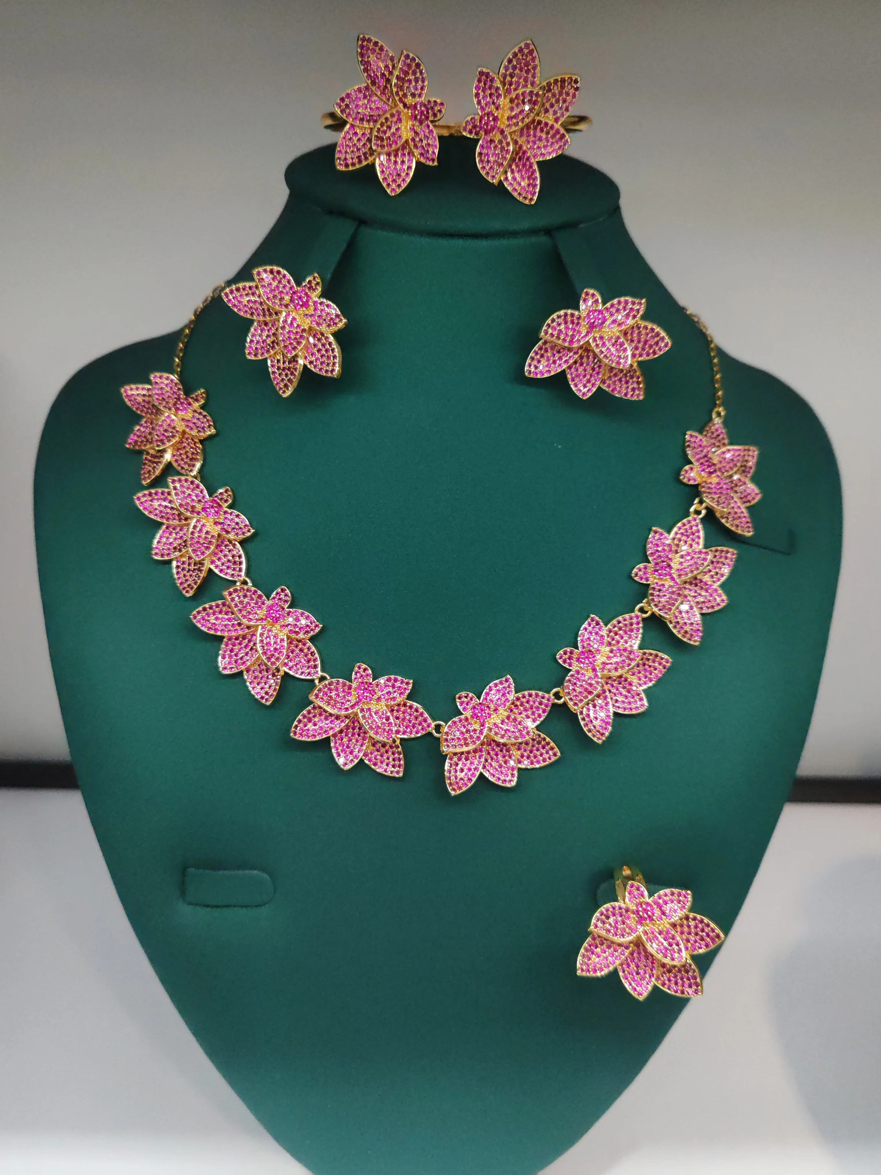 Novo requintado conjunto completo colorido zircônia moda jóias colar brincos pulseira conjunto vestido de jantar de casamento acessórios M-90