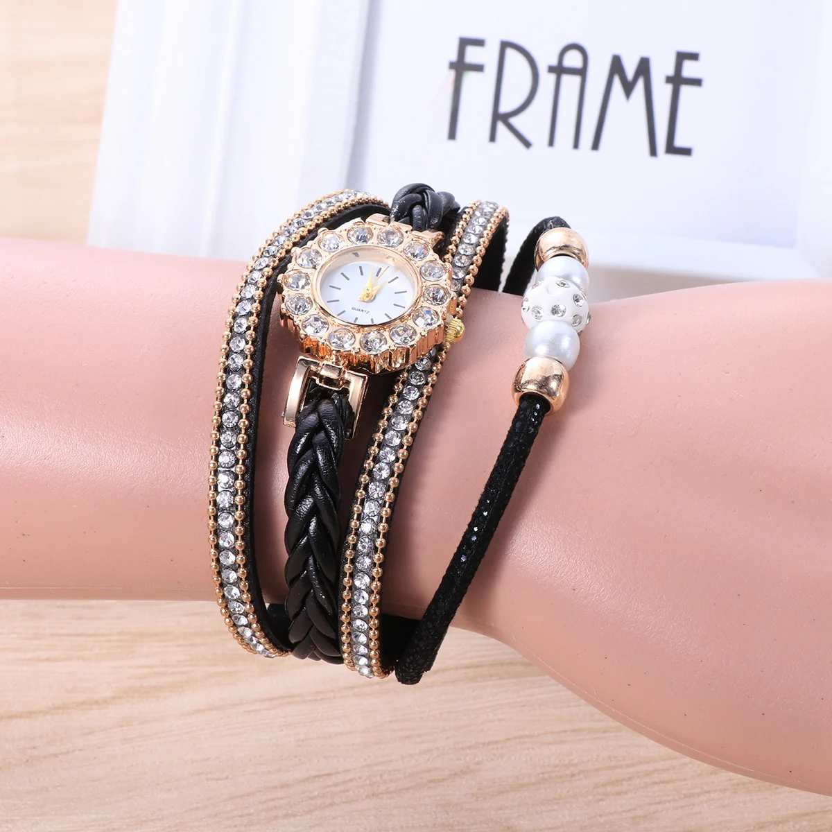 

Fashion Women Quartz Watch Elegant Weave Wristwear Black Pearl Bracelet Lovers Diamond Set Durable Jewelry Christmas Birthday