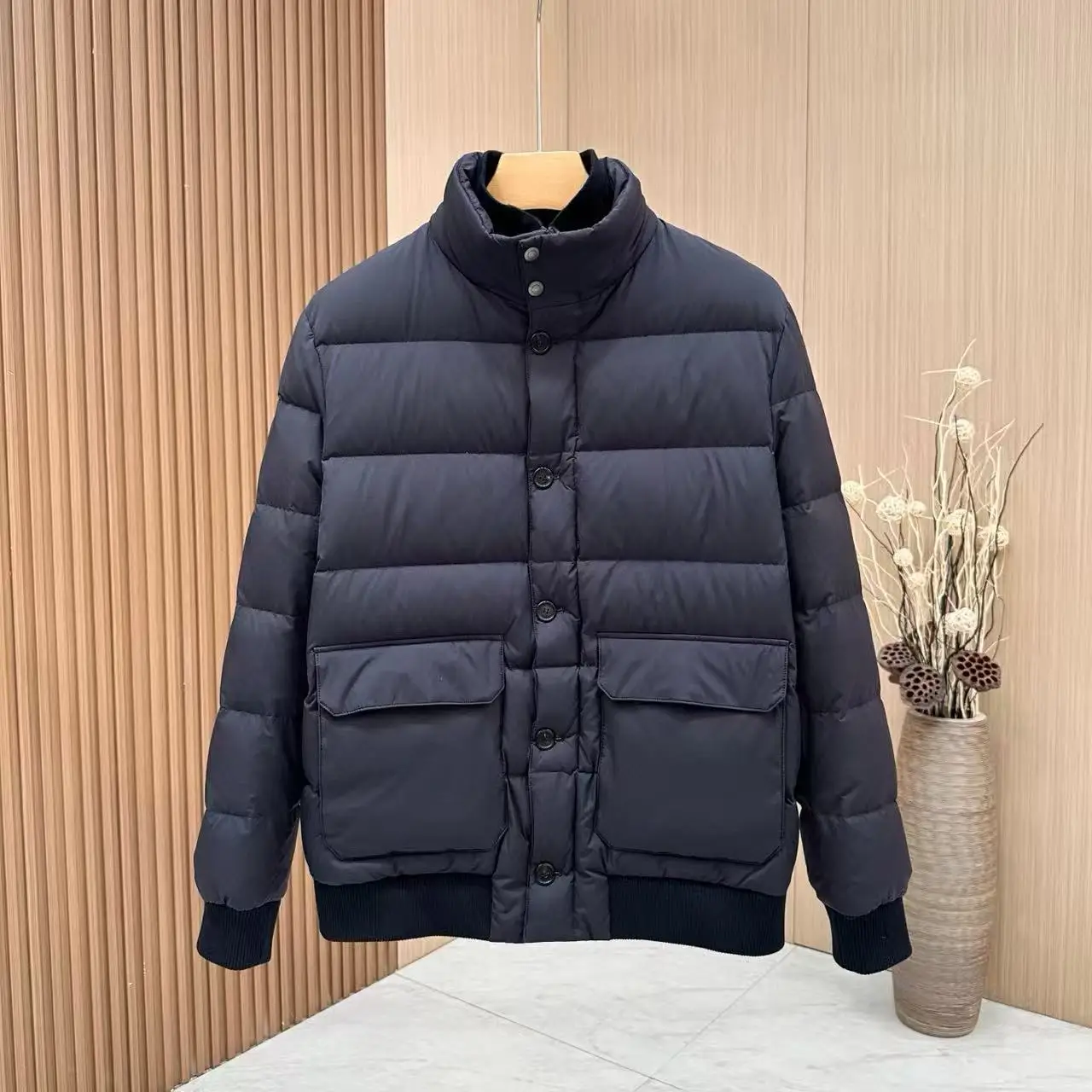 Piumino da uomo con collo alto in stile Old Money LP italiano