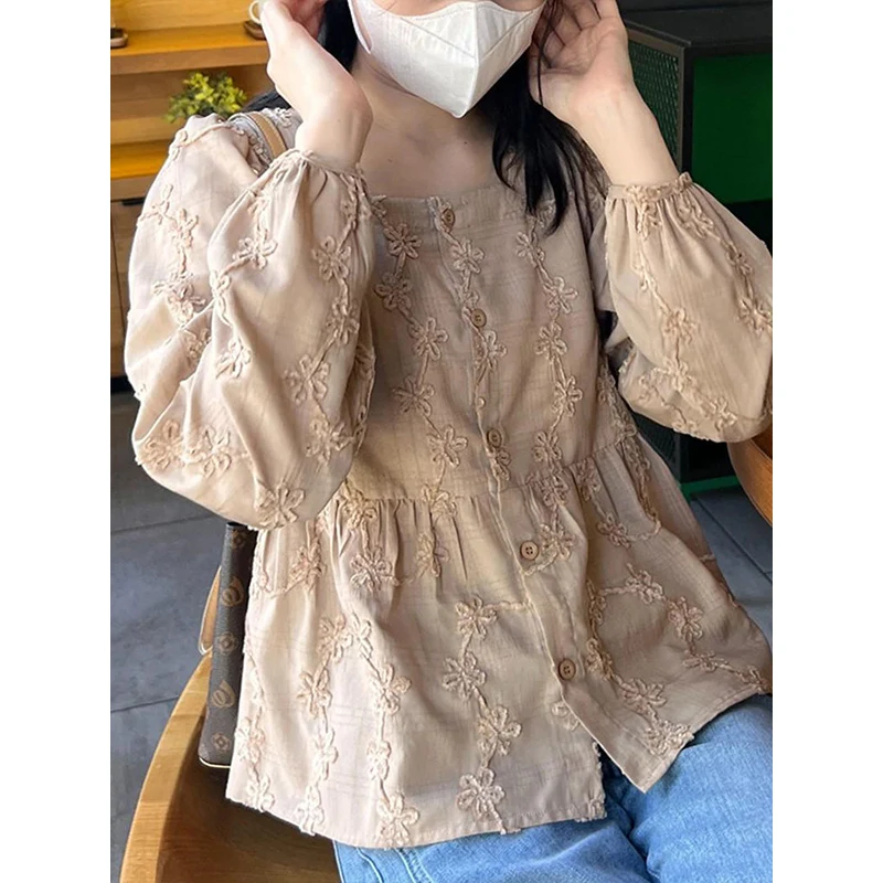 

Женская одежда, рубашка с квадратным вырезом в стиле ретро и вышивкой для женщин, весенне-осенний повседневный свободный темпераментный элегантный топ с длинными рукавами