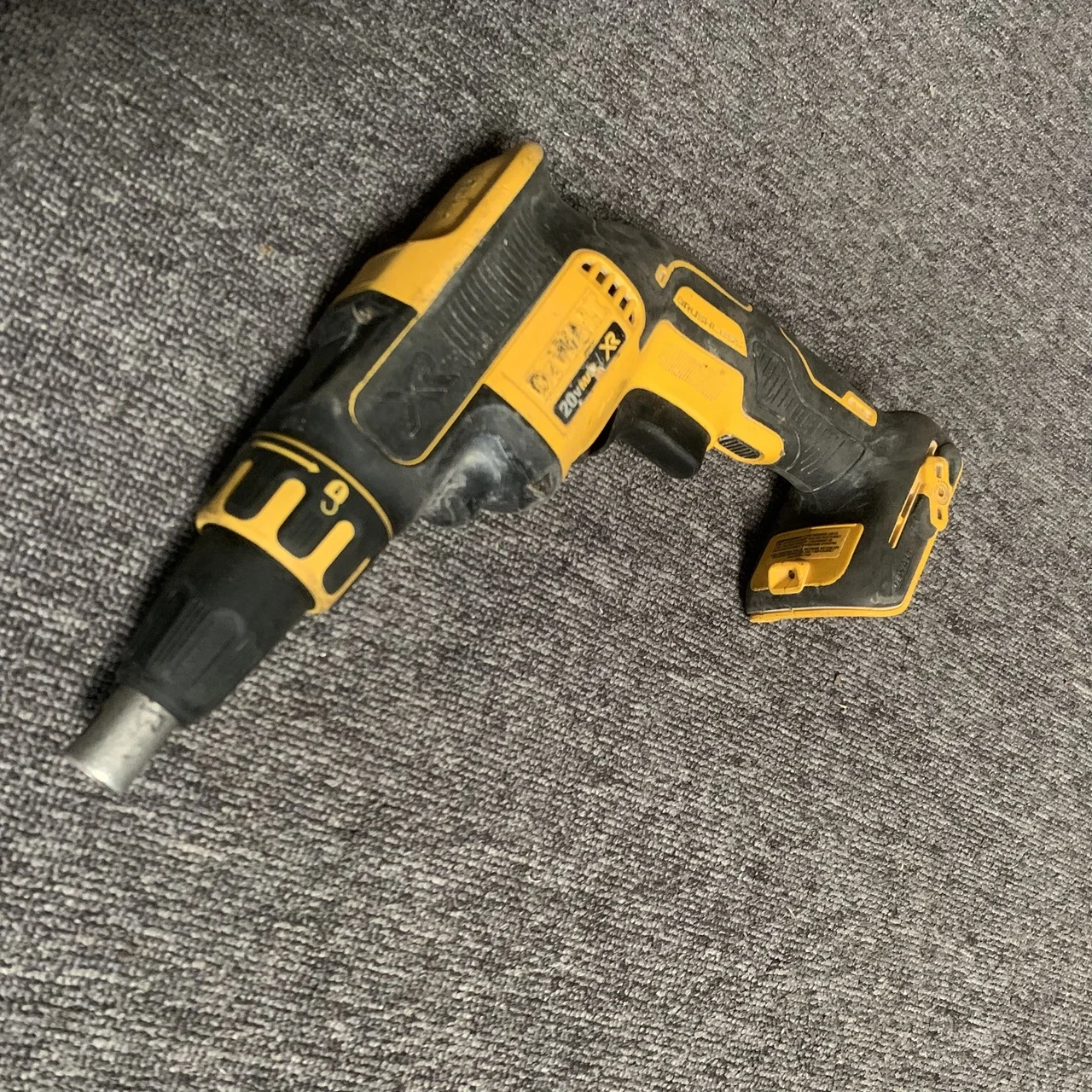 DEWALT DCF620 20V 20 Volt MAX XR Brushless Drywall Screwgun Screwdriver bare machine   second-hand