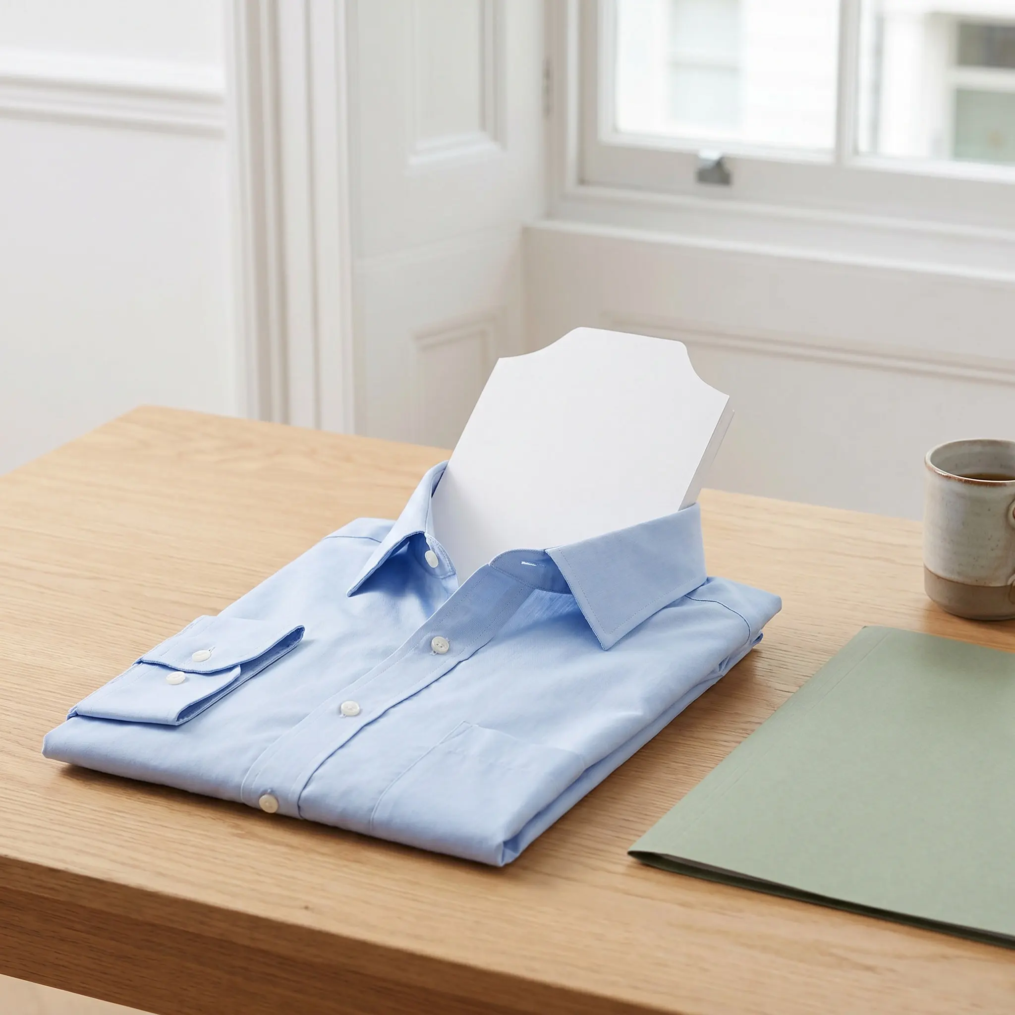 100Pcs White Cardboard Shirt Form Inserts 22x30cm Heavy-Duty Dual-Sided Anti-Wrinkle Folding Forms for Shirts T-Shirts Retail