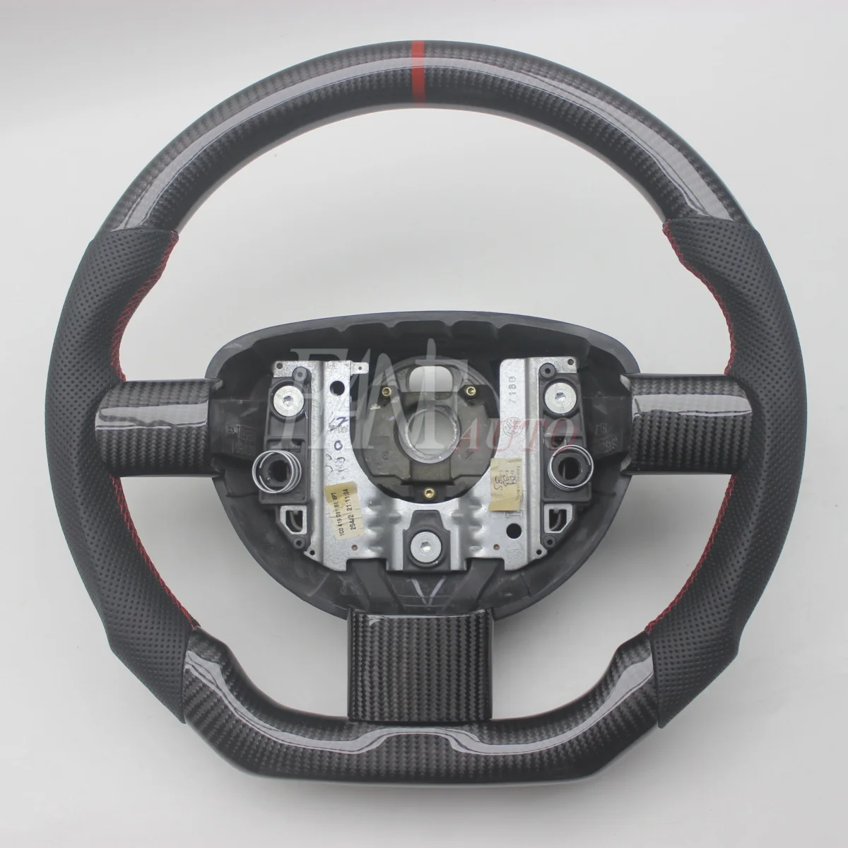 

Сменный руль из настоящего углеродного волокна с кожей для Volkswagen Beetle 1998-2011 гг.