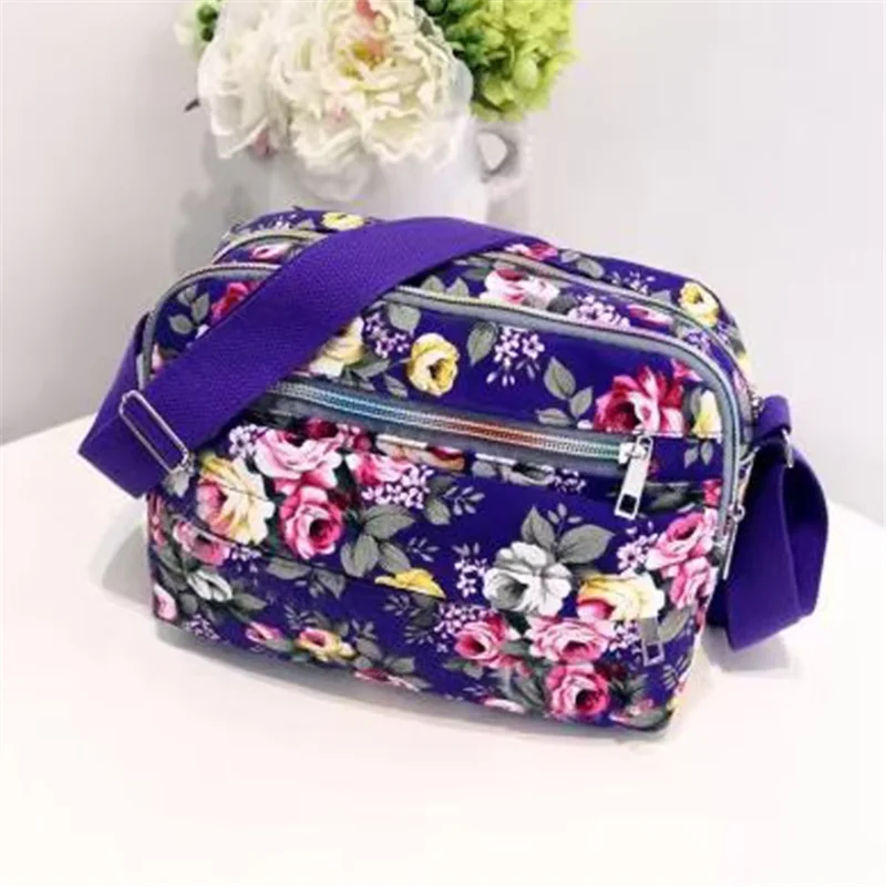 Multi Layer Casual Mommy Bag Large Capacity Women's Shoulder Crossbody Bag Fashionable Polka Dot Printed Pattern Mommy Bag