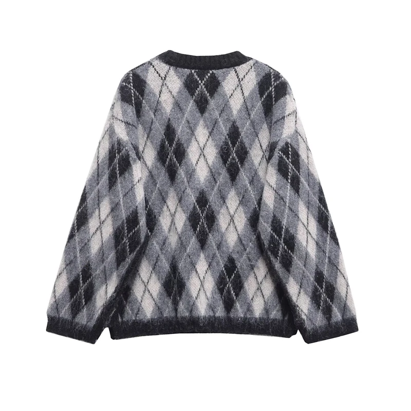 KEYANKETIAN 2025 Spring New Women's Argyle Sweater Pullover Retro style O-Neck Long Sleeve Loose Thick Plaid Split Knitted Top