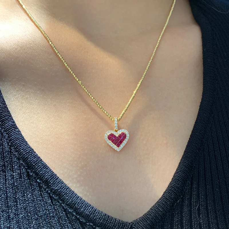 Aazuo Luxury design 18K Yellow Gold Natural Ruby Lovely Heart Shape Pendent With Chain Necklace gifted for Women Au750 18 Inch