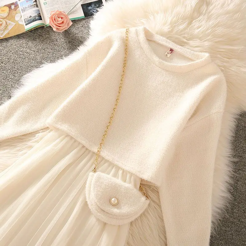 2023 New Spring and Autumn Korean Edition Age Reducing Women's Casual Slip Dress Medium Length Round Neck Three Piece Skirt
