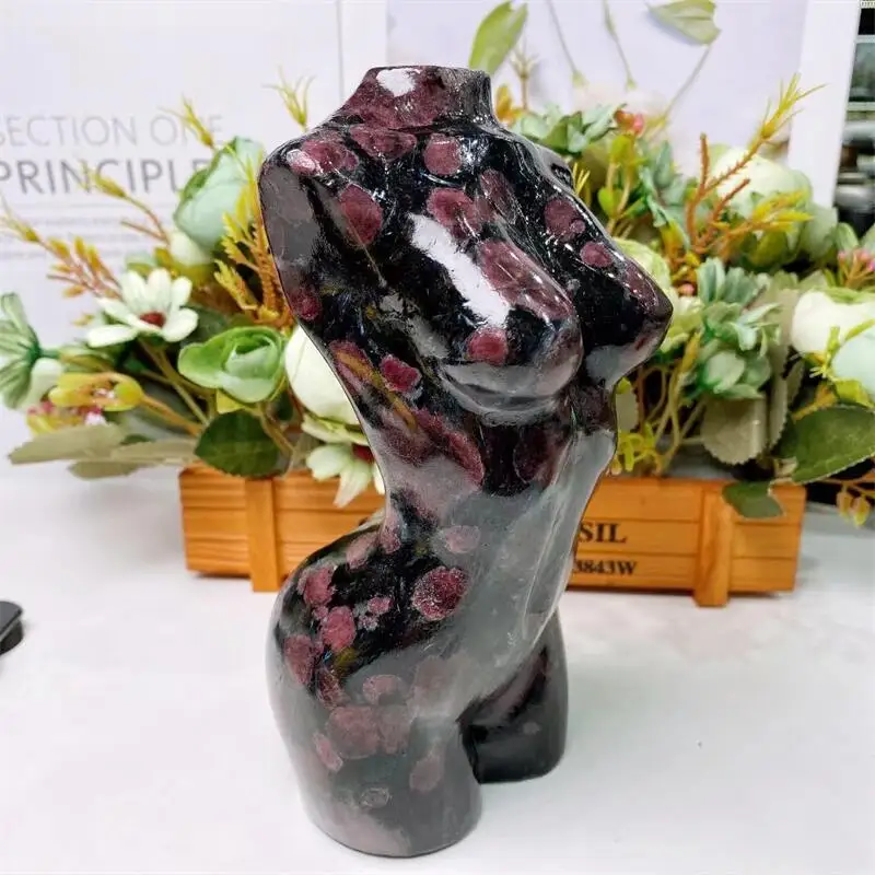 18CM Natural Garnet Lady Body Healing Crystal Women Modern Statue Naked Art Sex Lady Body Stone Gemstone Collectible Gift 1pcs