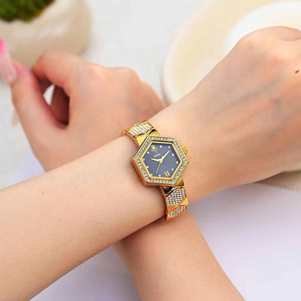 

Yalalusi Gold Luxury Diamond Women Watch Elegant Small Case Ladies Quartz Wristwatch Fashion Dress Female Clock Gift