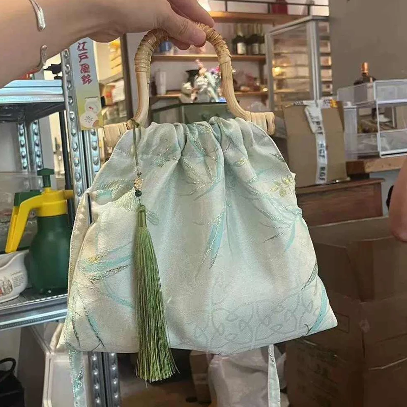 Retro Fashion Chinese Jacquard Bag Ethnic Style Hanfu Cheongsam Handbag Wrist Purse Literary Style Wooden Handle Tote Bags