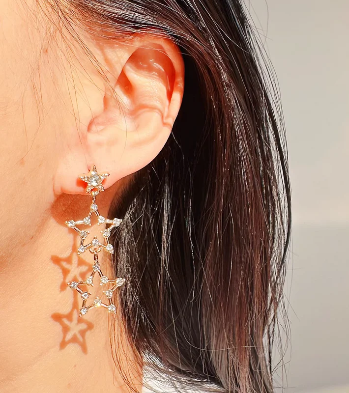 

Europe and the United States luxury high full rhinestone tassels long earrings stylish temperament Earrings five-pointed star ea