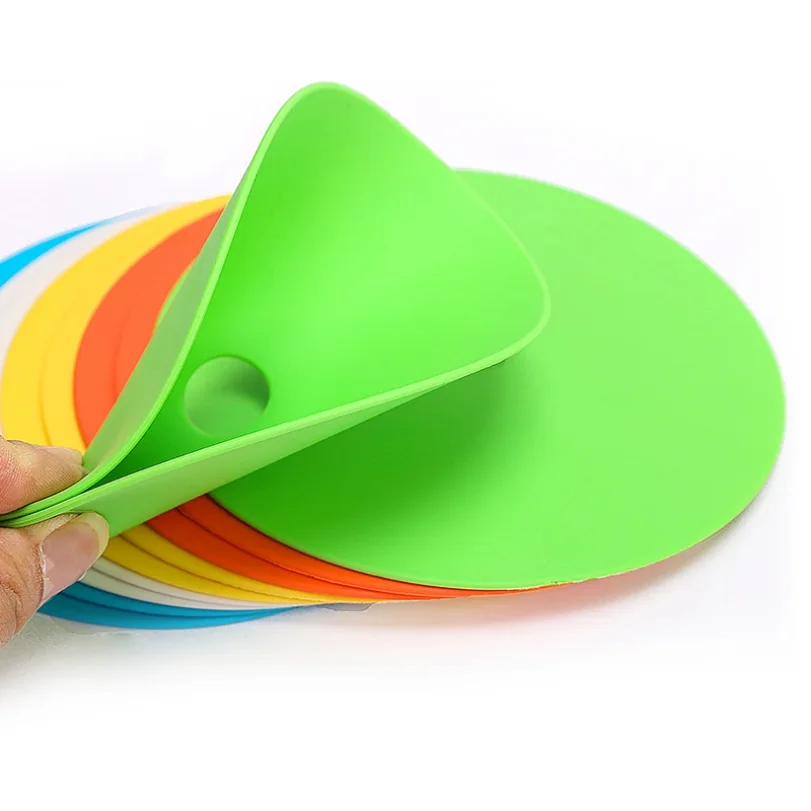 10 pieces of high quality football basketball training auxiliary sports training equipment accessories with holes landmark pad