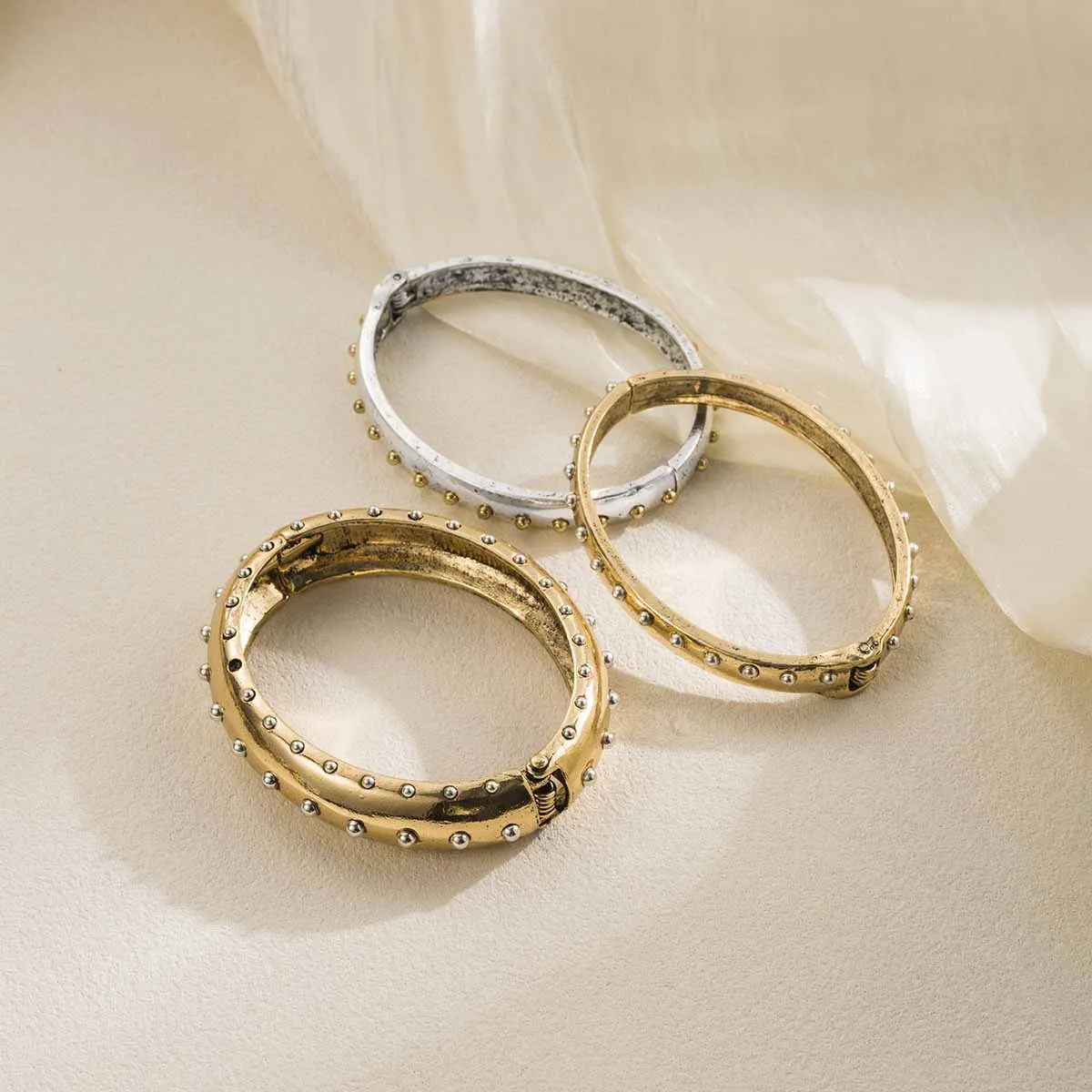 Vintage-Inspired Luxury Bracelet Set for Fashion Lovers