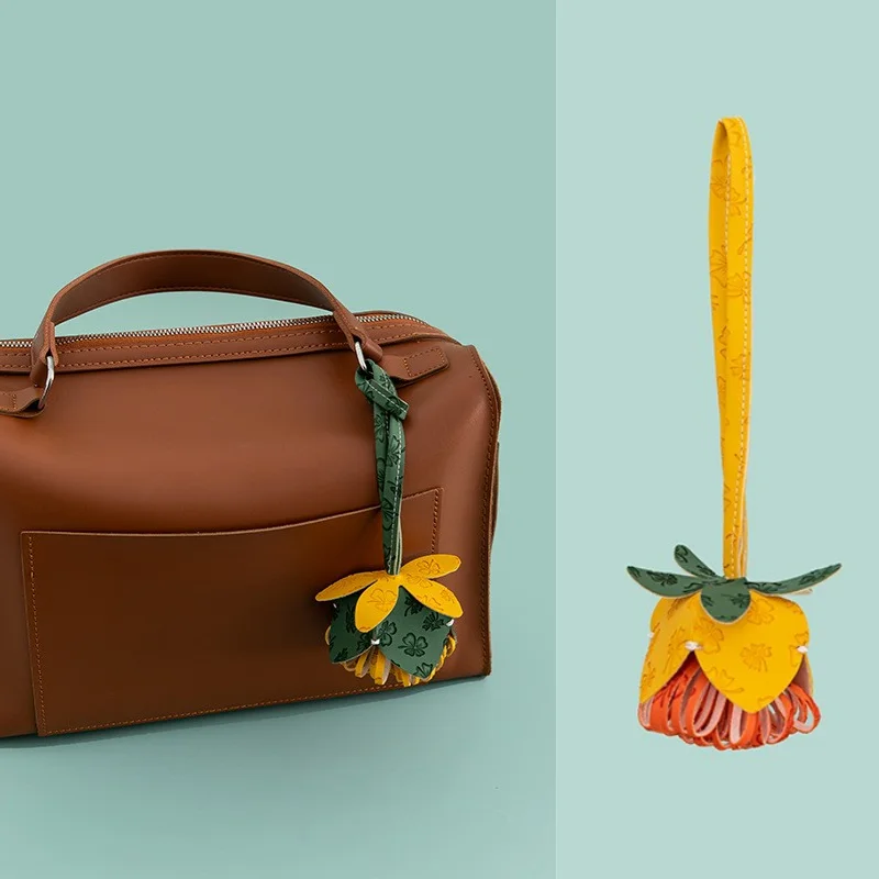 

Cute Flower Shape Leather Bag Charm Fashion Handbag Pendant Decoration Keychain for Women Purse Accessories Stylish Ornament