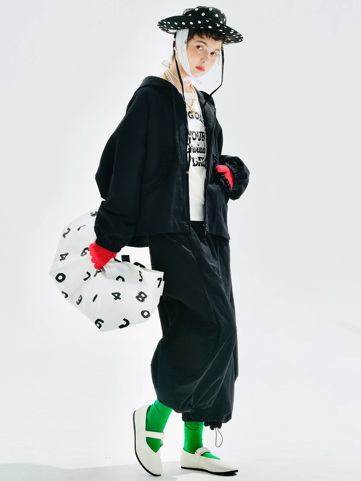 Casual Black Hooded Jacket with Elastic Cuffs Great for Shopping and Hanging Out Effortlessly Cool 255128