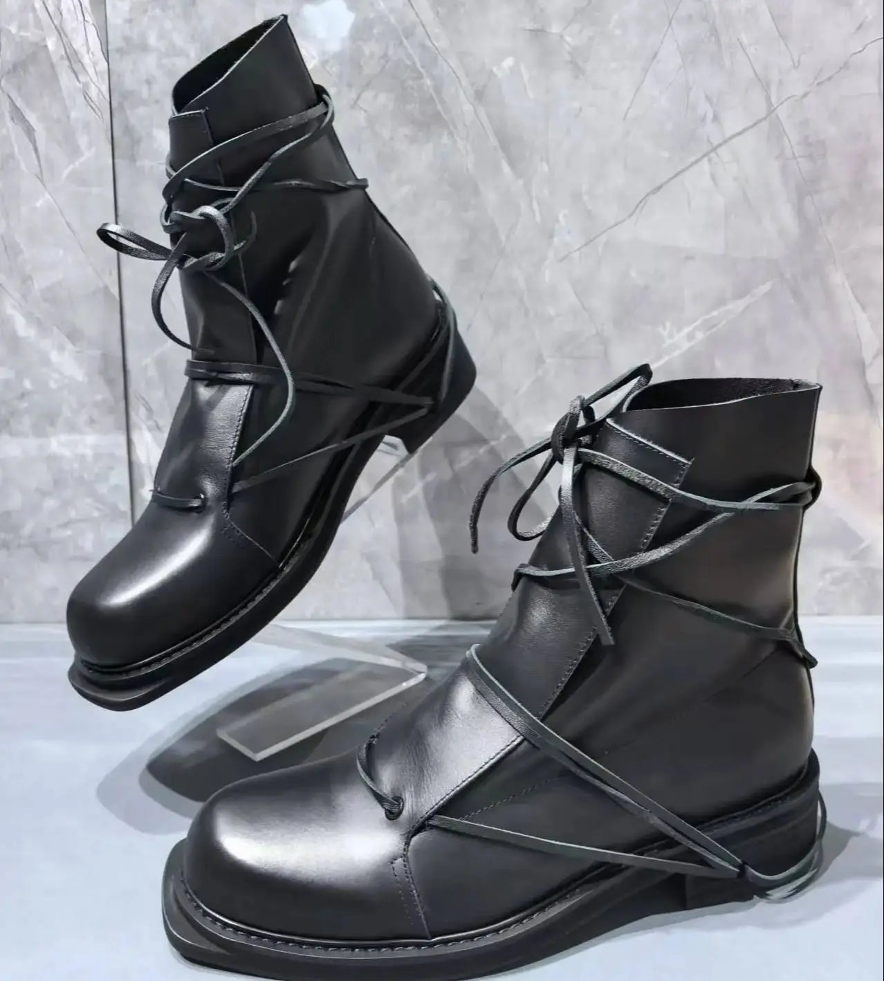 Wrap Cross Rope Strap Herrenstiefel Schwarzes Leder Mode Weiches Rindsleder Boote Britischer Stil Karree High-Top-Schuhe Männlich Reif