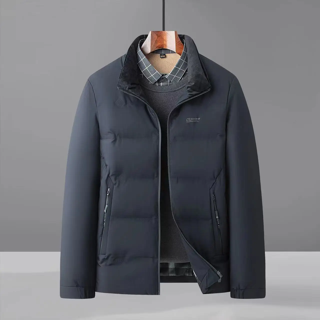 سترة رجالية جديدة لخريف وشتاء 2025 مقاومة للماء للاستخدام الخارجي محمولة وخفيفة الوزن #1