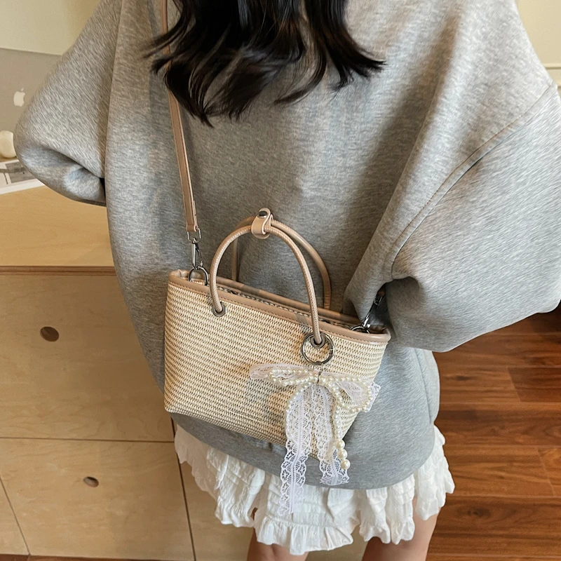 

Elegant Women's Crossbody Bag Designer Shoulder Handbag Leather Ladies Purse With Magnetic Snap Closure