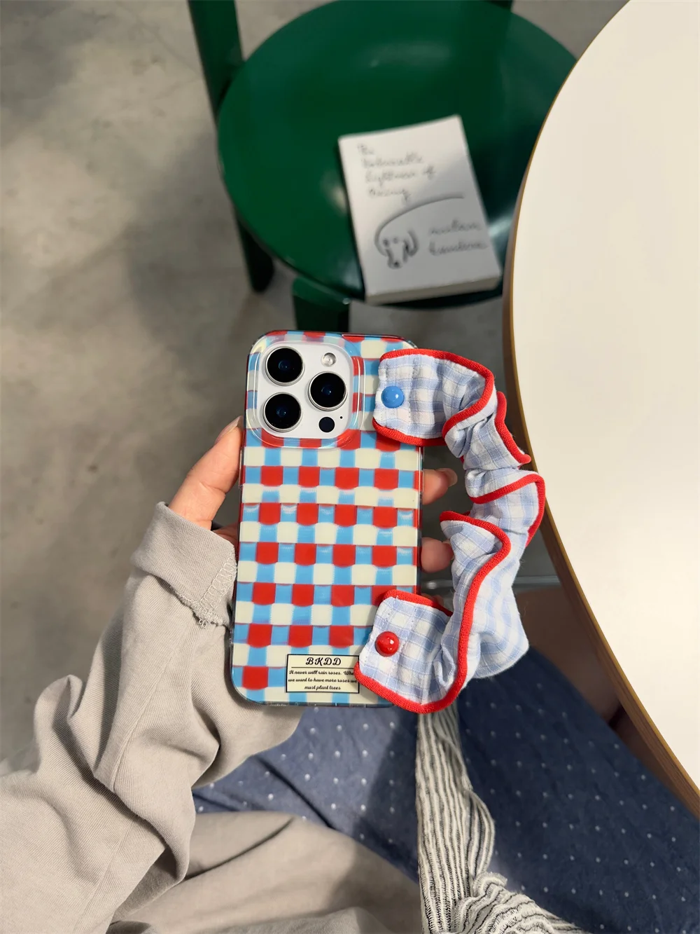 

INS Korean Cute Gezi Wristband Soft Case IMD Suitable for Apple iPhone 16 ProMax iPhone 15/14/13 Women's Fashio