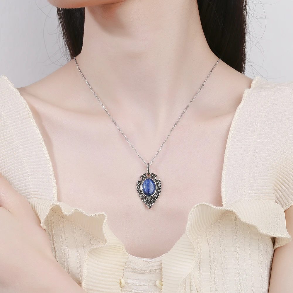 Retro Elegant Kyanite Necklace for Women Moonstone Labradorite Natural Gemstone Pendant Birthday Engagement Party Jewelry Gifts
