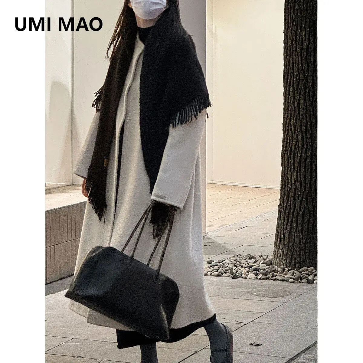

UMI MAO Elegant Oversized Wool Round Neck Long Double-Sided Coat With Tassel Scarf Women Winter New Model Female Overcoat