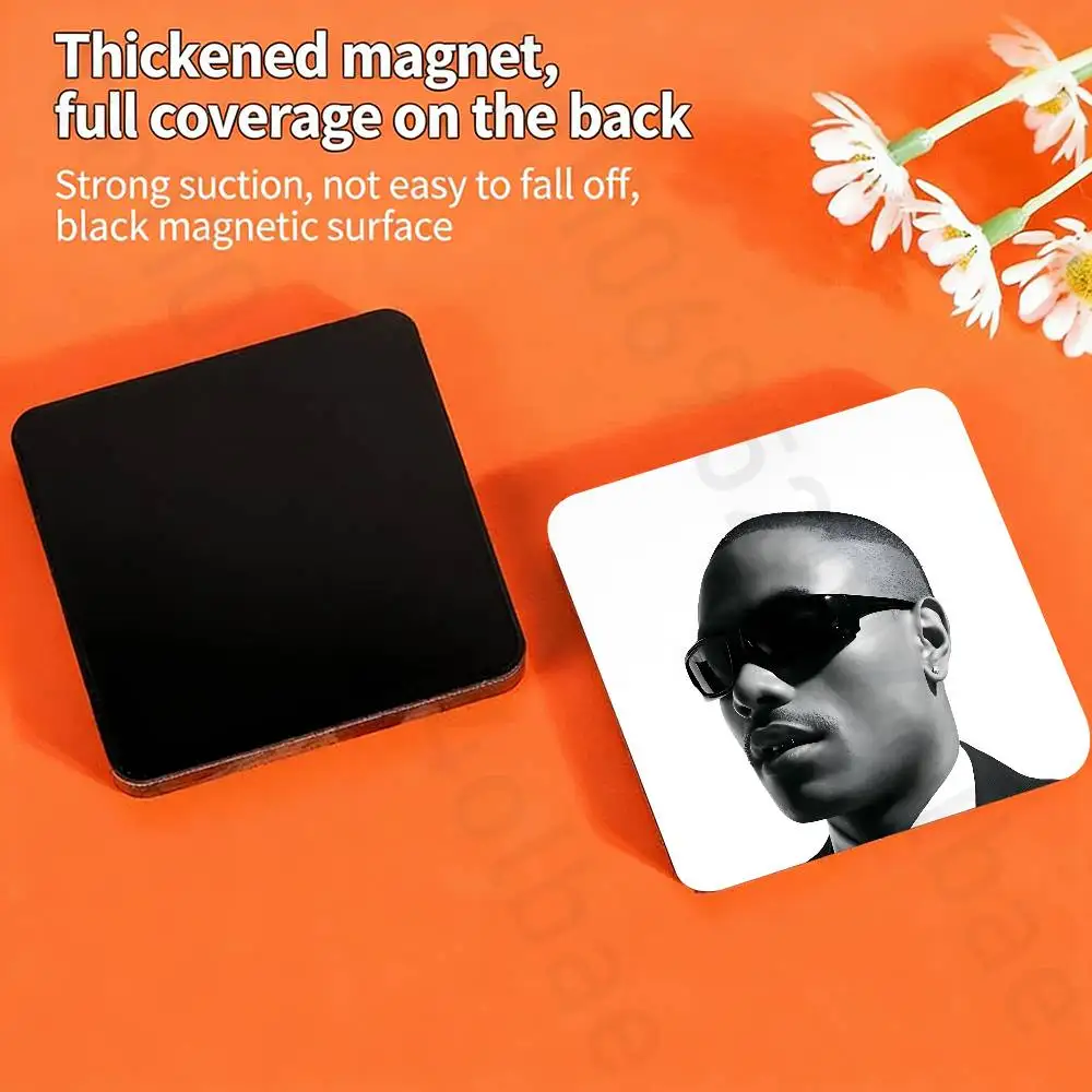 S-Steve Siner L-Lacy Fridge Magnets Round Magnetic Refrigerator Decoration Memorial Gifts Wedding Favors