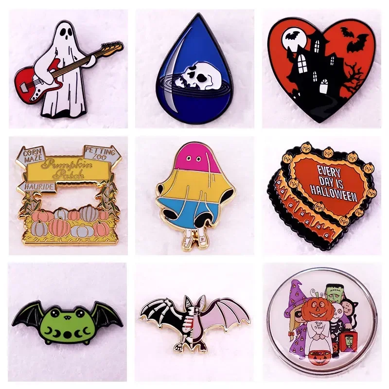

Halloween Ghost Bat Metal Enamel Brooch New Horror Pumpkin Skull Lapel Badge Hoodie Backpack Hat Pin Decorative Accessories