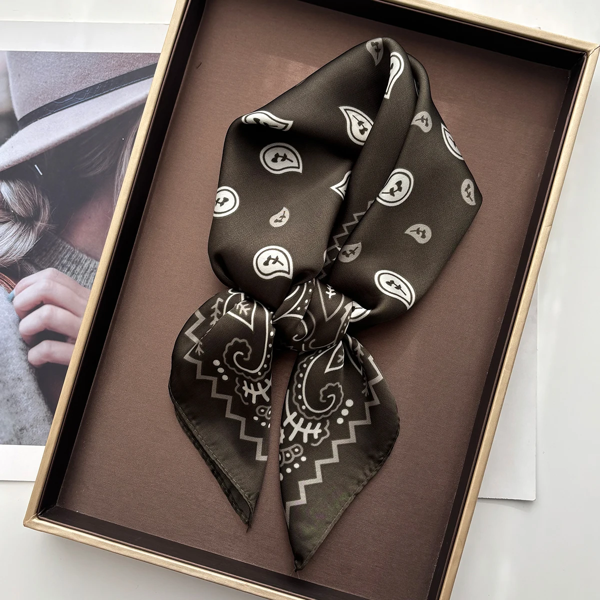 Paisley Gedruckt Quadrat Schal Für Frauen Elegante Imitation Seide Schals Bandanas Retro Hijab Halstuch Luxus Schal Wraps – Detail 10