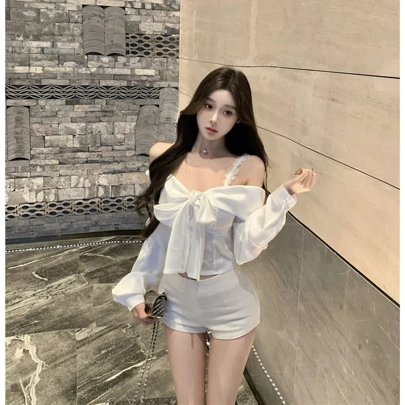 One-shoulder Bow Strap Long-sleeved Shirt Blouse High-end Cropped Top