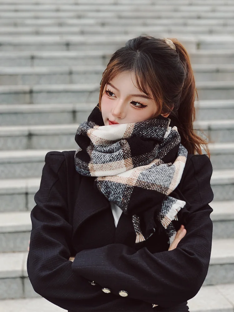 2024 Winter Thick Warm Scarf Women Cashmere Shawl and Wraps Pashmina Neckerchief Female Rainbow Tessel Echarpe New Plaid R11