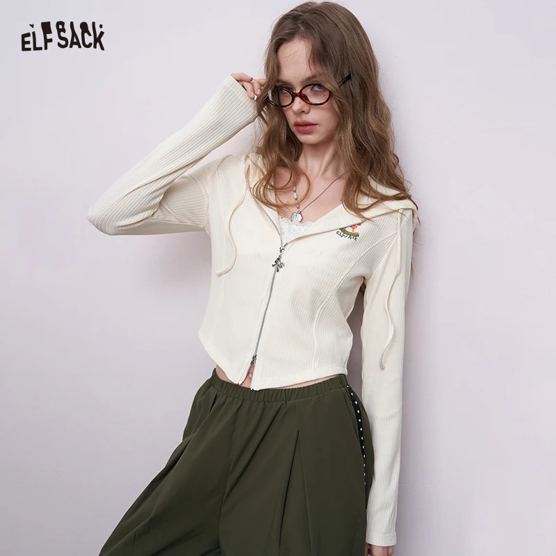 

ELFSACK 2025 Autumn New Arrival Basic Solid Hooded Fit Full Sleeve Knitwear For Woman