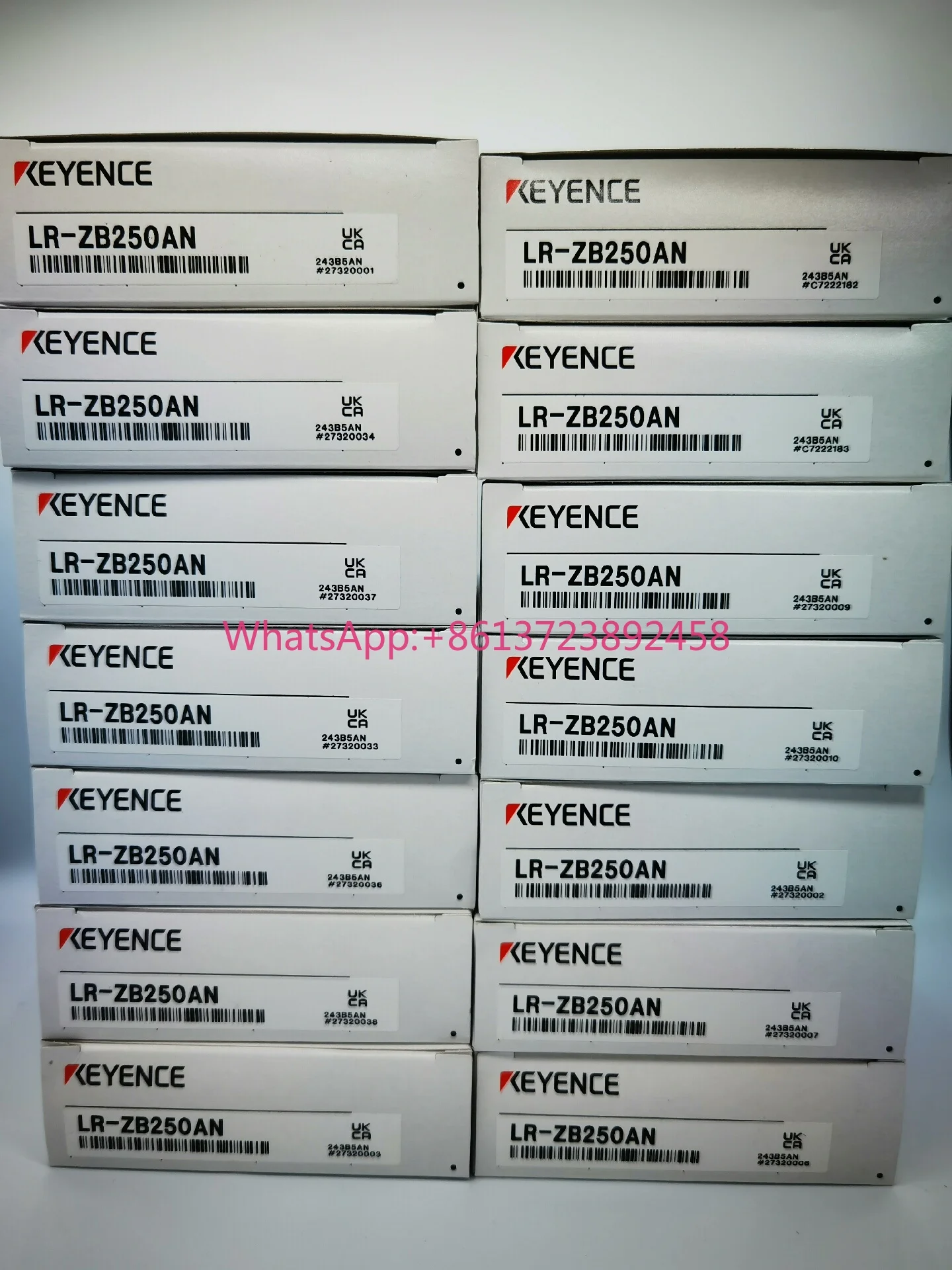 

KEYENCE LR-ZB250AN Laser Sensor New Original