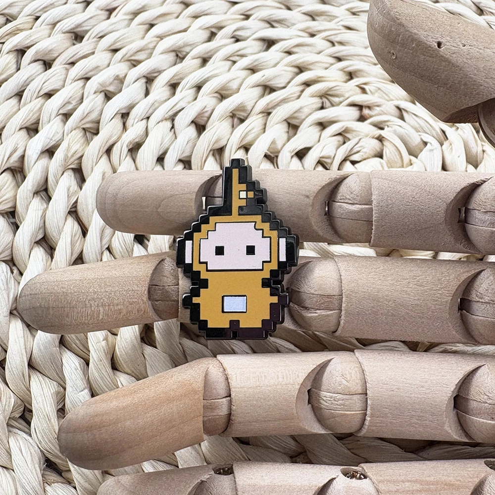 Teletubbies-الأطفال التعليمية الكرتون بروش معدني شخصية صفراء Laa الرسوم المتحركة ثنائي الأبعاد بكسل التلبيب شارة بدبوس Acc #4