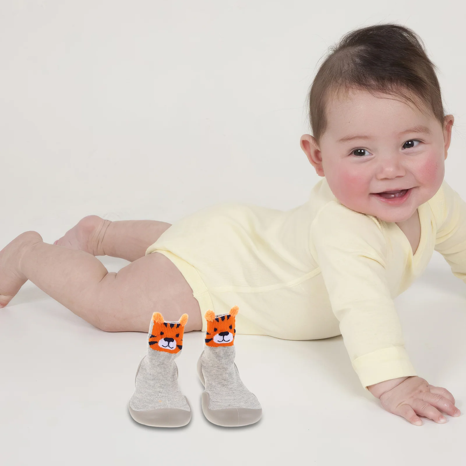 

2 пары детских прогулочных туфель на мягкой подошве, первые прогулочные носки для малышей, дышащие нескользящие домашние и уличные носки для обуви, обувь для новорожденных