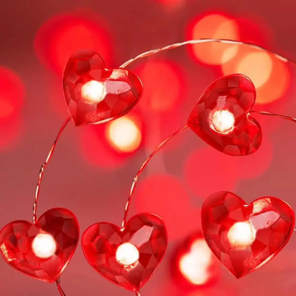 バレンタインデーのハートライト - レッド&ピンクの妖精ストリング、ハート型の装飾、ロマンチックなパーティーの装飾