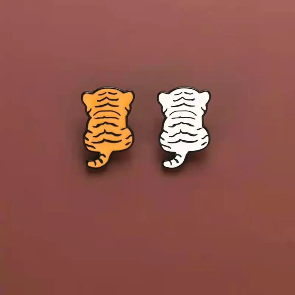 Dripping Oil Little Tiger Anti-glare Brooch Alloy Baked Enamel Cartoon Metal Badge Mobile Phone Chains Korean Style Accessories