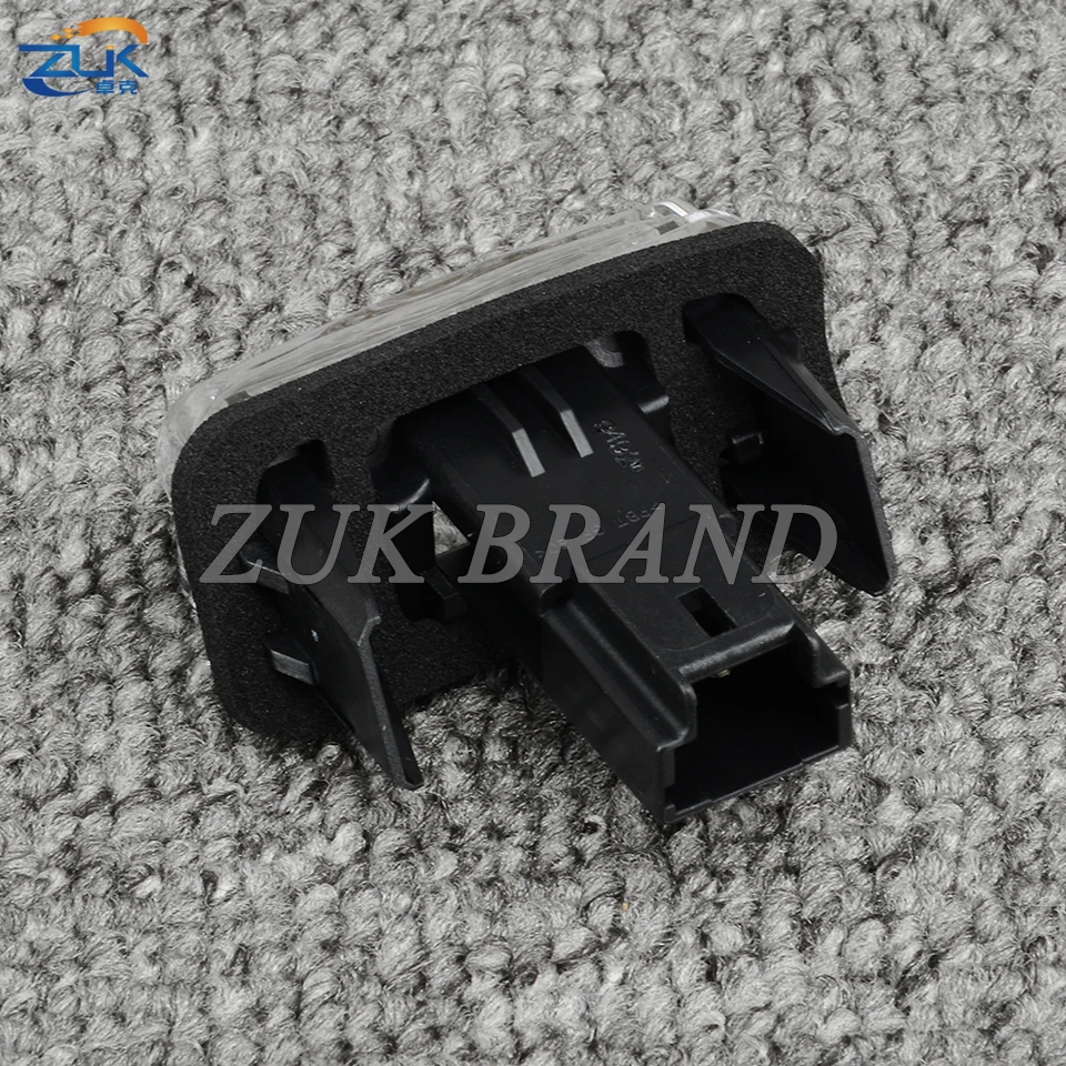 ZUK Rear License Plate Light Lamp For TOYOTA AVENSIS VERSO E`Z YARIS LEVIN CAMRY COROLLA AURIS OEM:81270-0F020 81270-02131